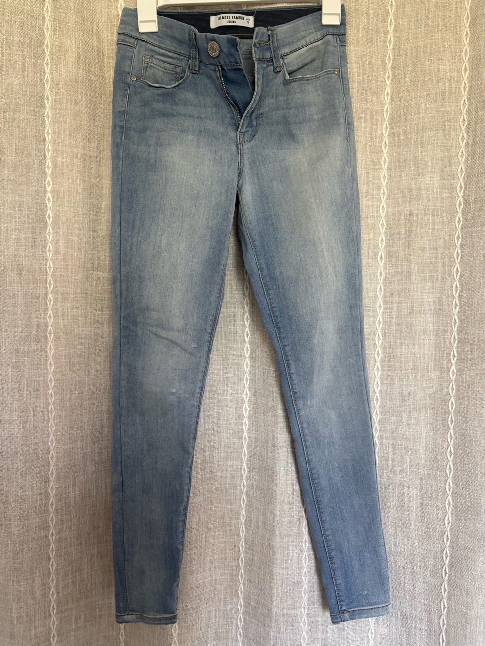 Light Wash Jeggings
